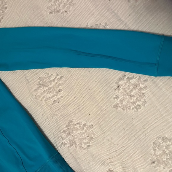 COPY - Teal Lululemon Jacket. Size 6 - Picture 3 of 7